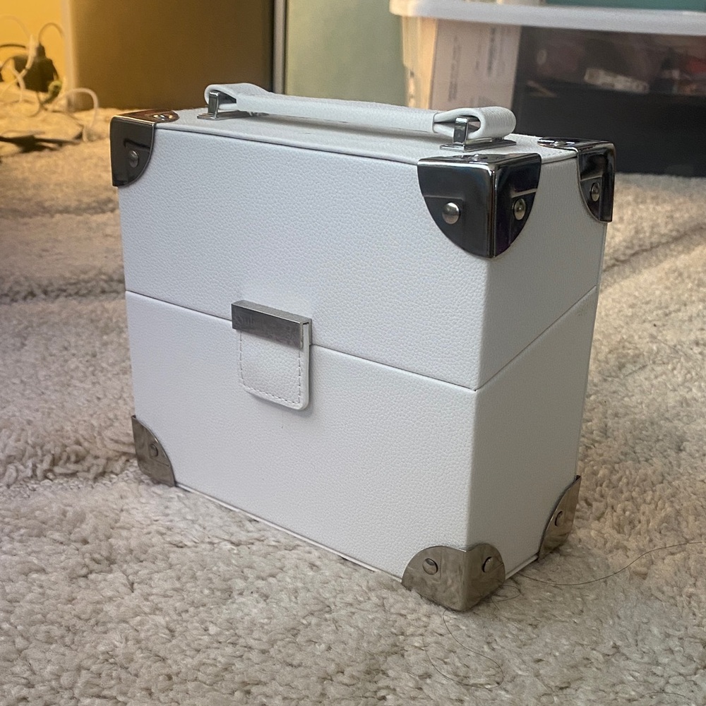 White Faux Leather Train Case Cosmetic Bag with Silver Hardware